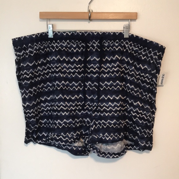 NEW Old Navy Cuffed Linen-Blend Shorts - Picture 2 of 7